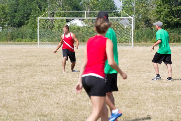 320459_10150966857882252_1598816777_n