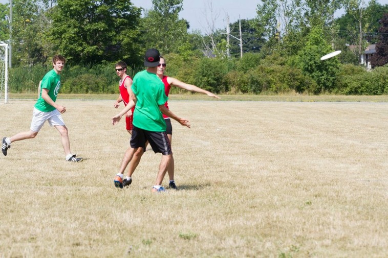 552465_10150966857672252_225560337_n