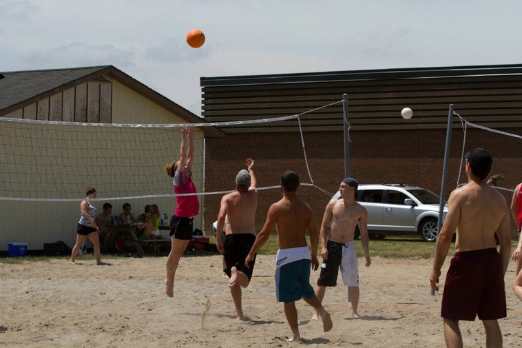 578728_10150966860742252_1051401956_n