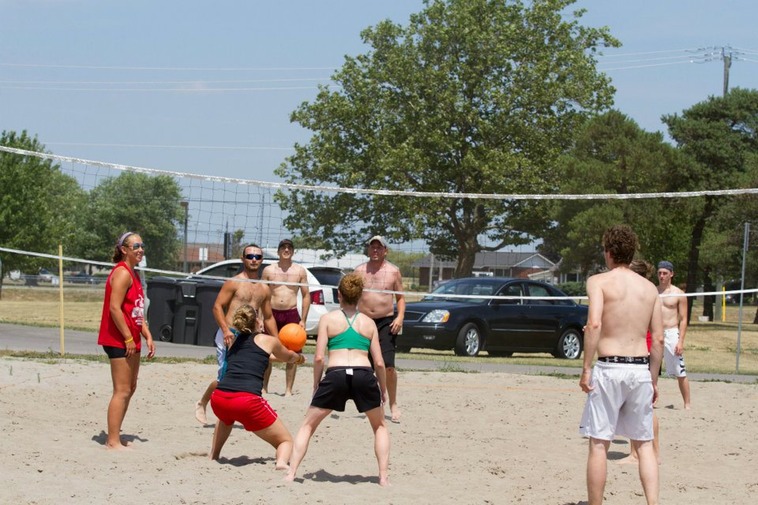 578827_10150966863562252_1055801520_n